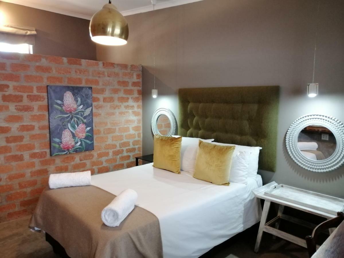Tsumeb Theater Guesthouse Eksteriør billede